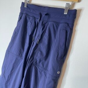 Lululemon dance studio pants women’s size 6